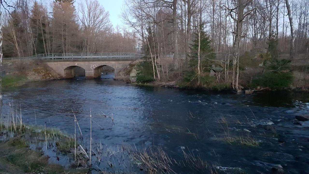 Trevligt hus med uteplats, Emmaboda kommun, Lindås Exteriör bild